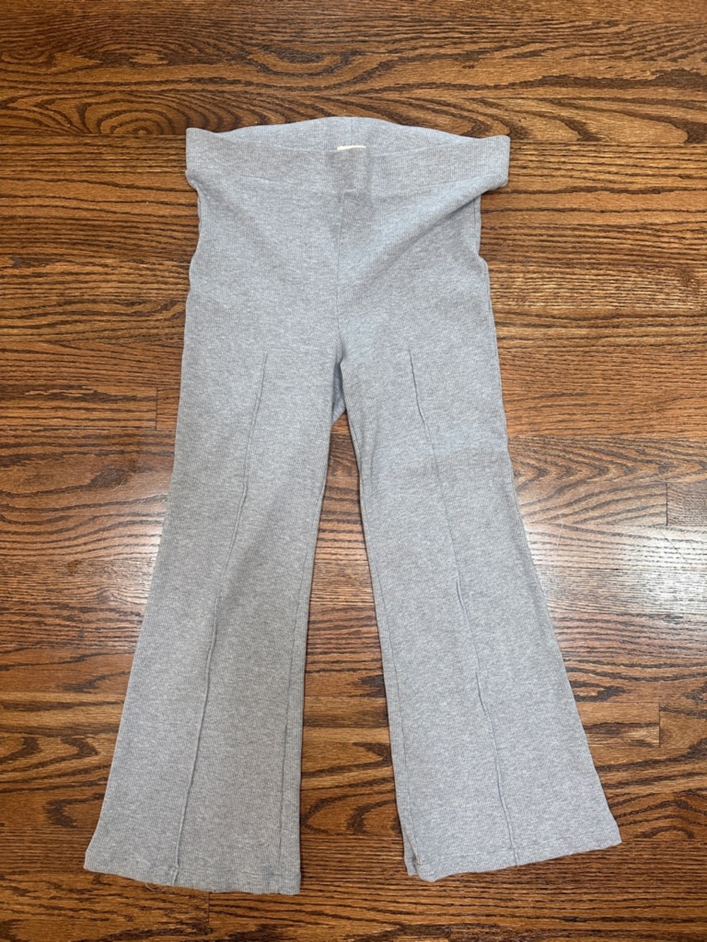 DONNI. Rib Kick Flare in Heather Gray - Picture 4 of 9